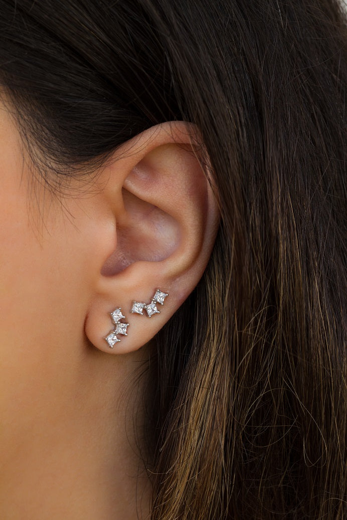 Triple store stud earring